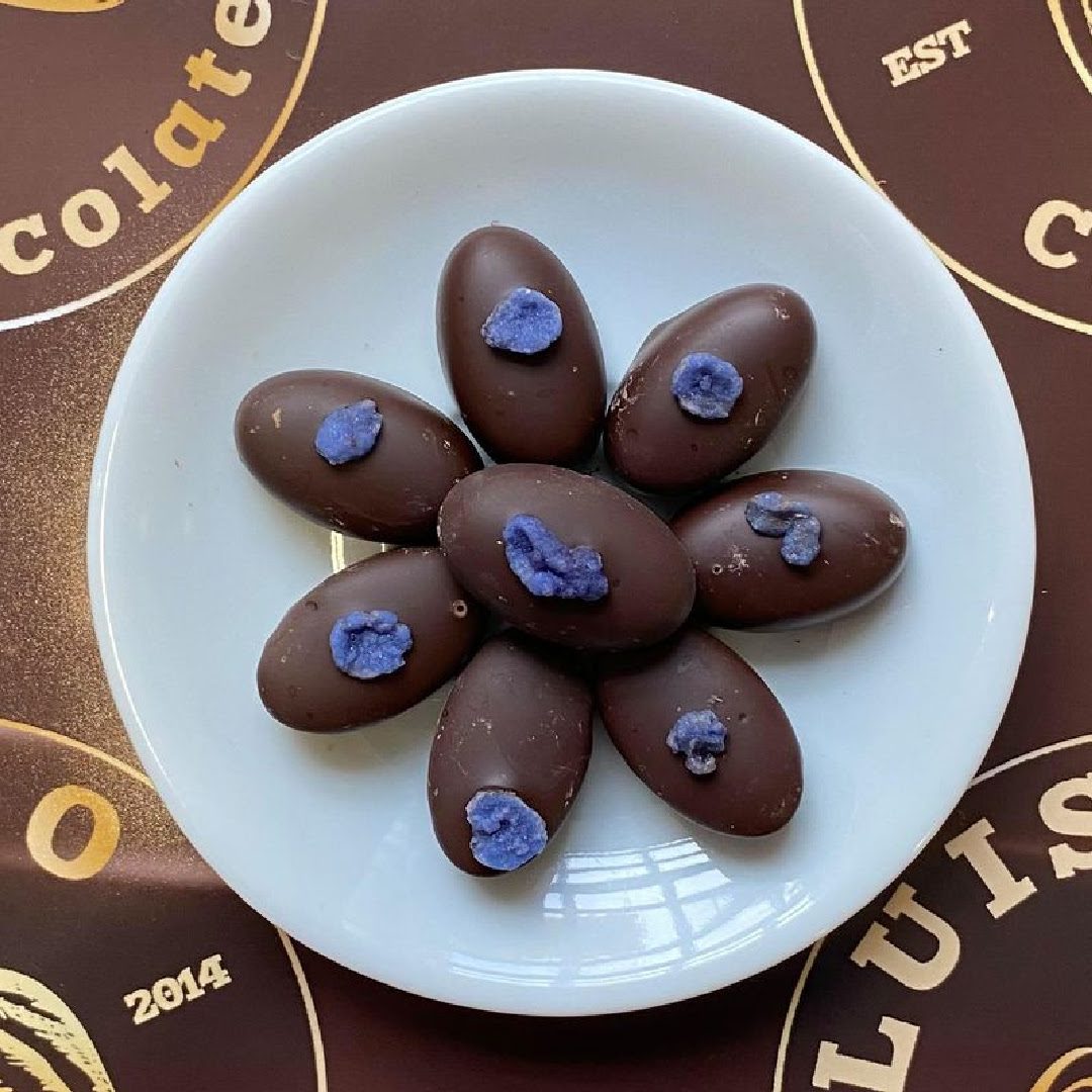 Violet Creams Luisco Chocolate